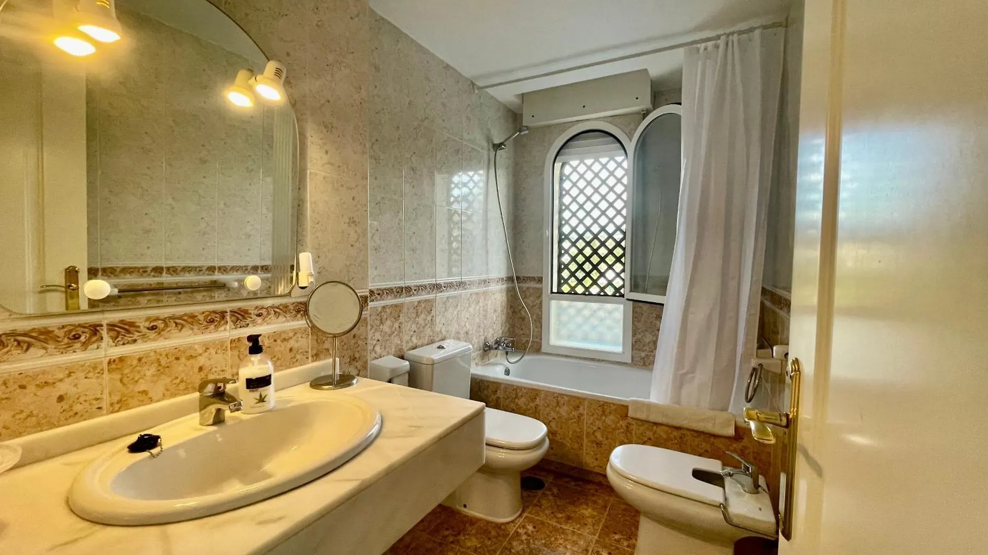 Stunning 2Bed Apartment In Marbella - Pto Banus
